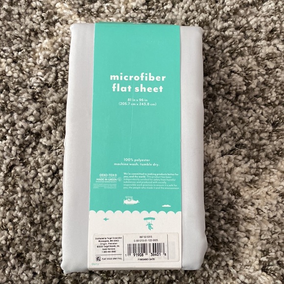 Pillowfort light gray full flat sheet - Picture 4 of 6